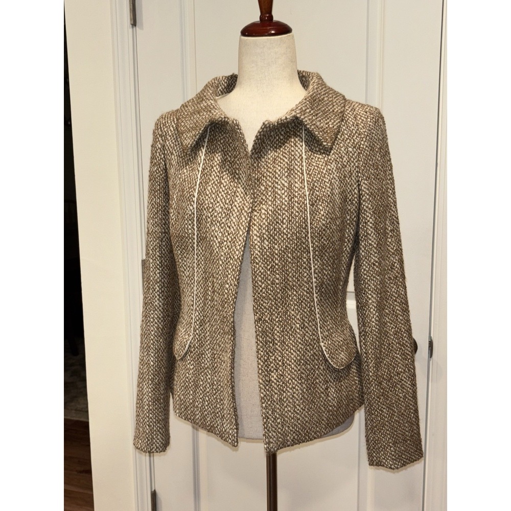 Brooks Brothers Boucle Tweed Jacket Beige Cream Italian Fabric Women's Size 2 - Picture 2 of 9
